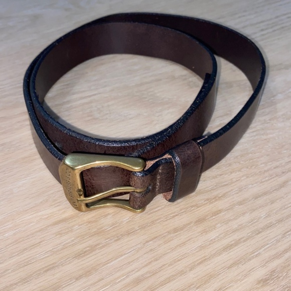 Levi Strauss & CO. Belt size large (30-32)